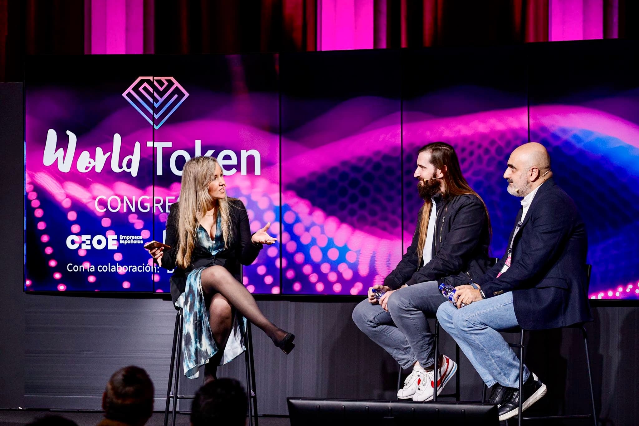 Silvia Mogas speaking at Token World